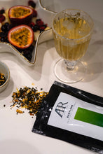 Load image into Gallery viewer, Babylone: Green tea with floral and tangy notes.
